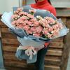 Служба доставки цветов в Харькове, розы, гвоздики, тюльпаны, ирисы в ассортимент