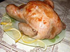 Курица запеченая с лимоном