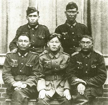 4766589_be3c6e47.jpg